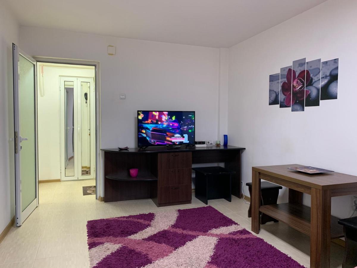Eli Apartment Galaţi Екстериор снимка
