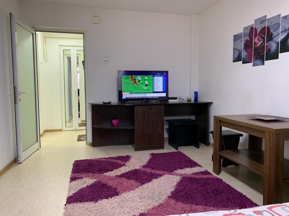 Eli Apartment Galaţi Екстериор снимка