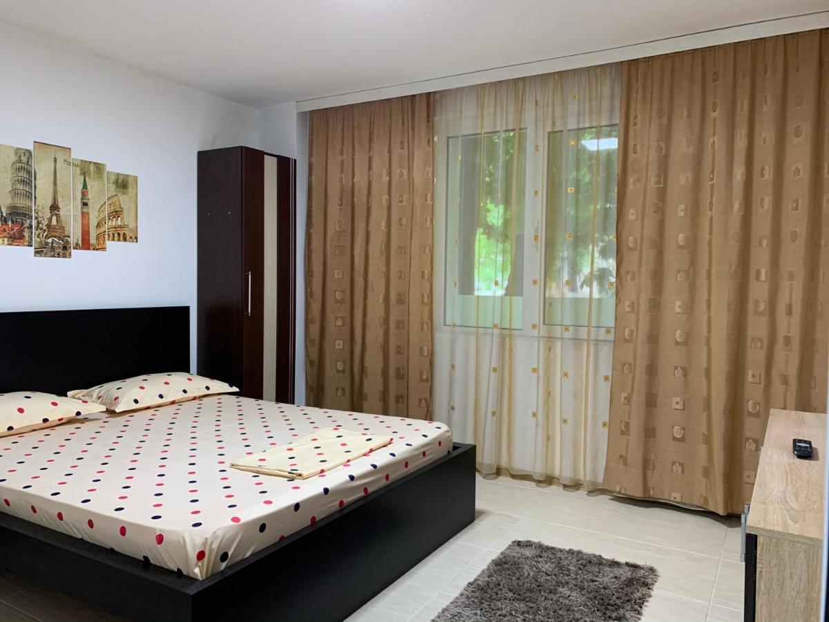 Eli Apartment Galaţi Екстериор снимка