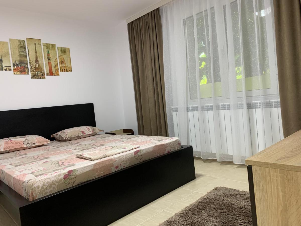 Eli Apartment Galaţi Екстериор снимка