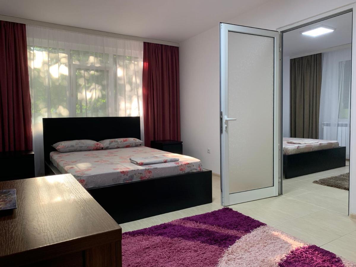 Eli Apartment Galaţi Екстериор снимка
