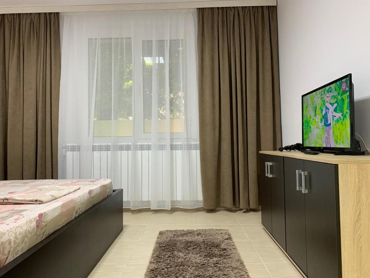 Eli Apartment Galaţi Екстериор снимка