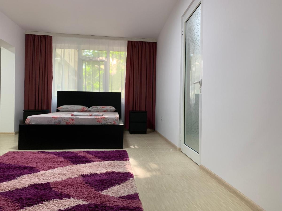 Eli Apartment Galaţi Екстериор снимка