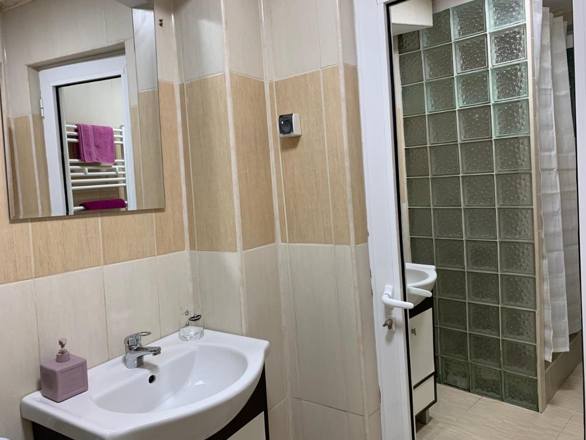 Eli Apartment Galaţi Екстериор снимка