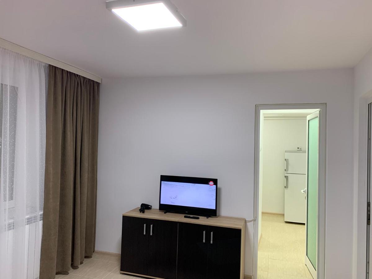 Eli Apartment Galaţi Екстериор снимка