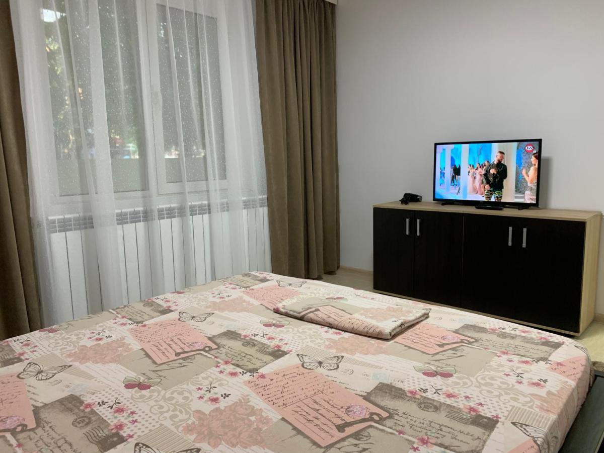 Eli Apartment Galaţi Екстериор снимка