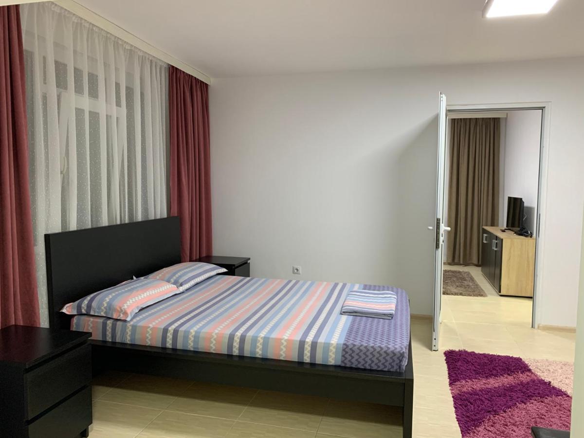 Eli Apartment Galaţi Екстериор снимка