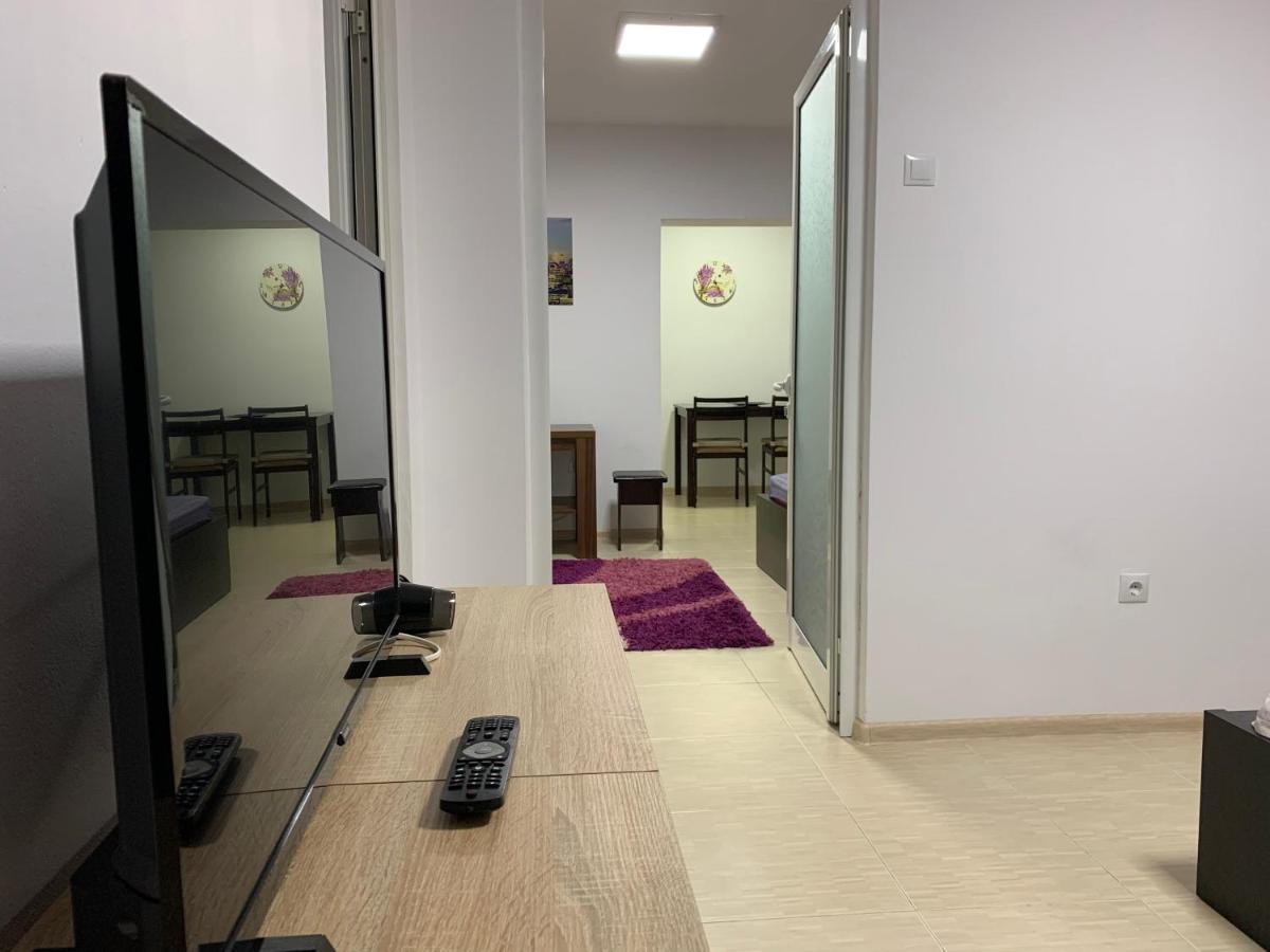 Eli Apartment Galaţi Екстериор снимка