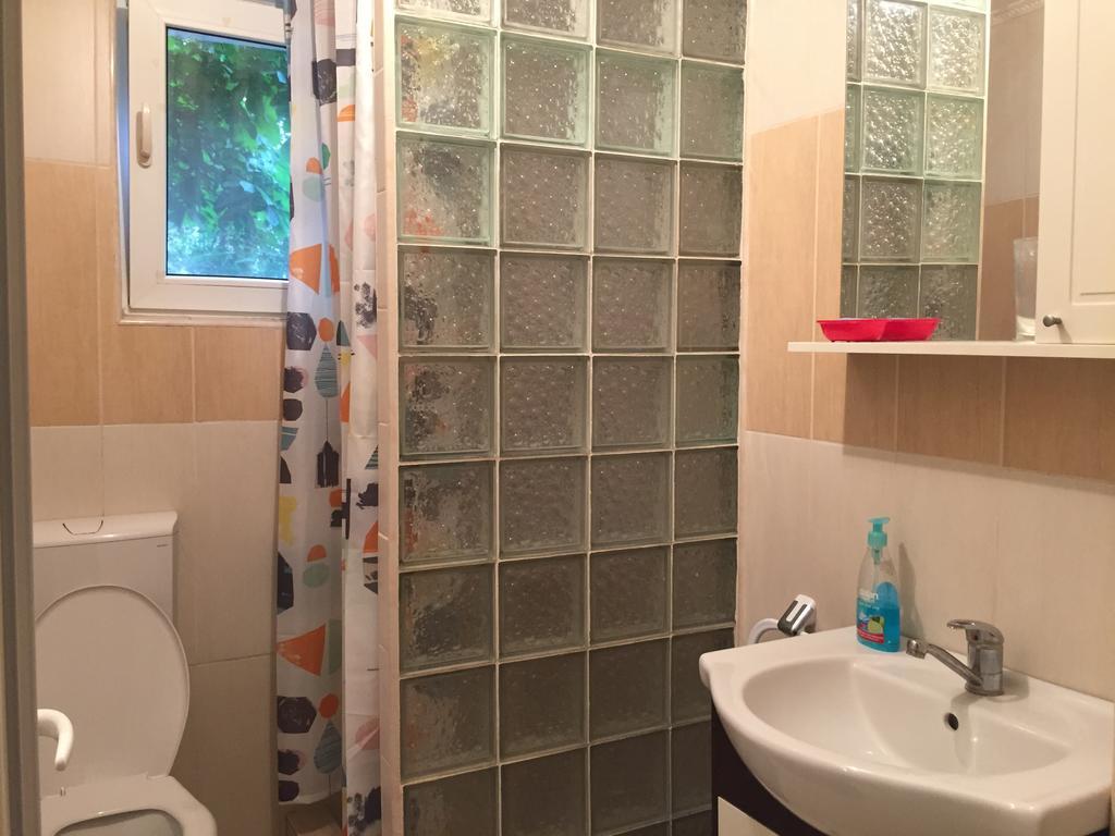 Eli Apartment Galaţi Екстериор снимка