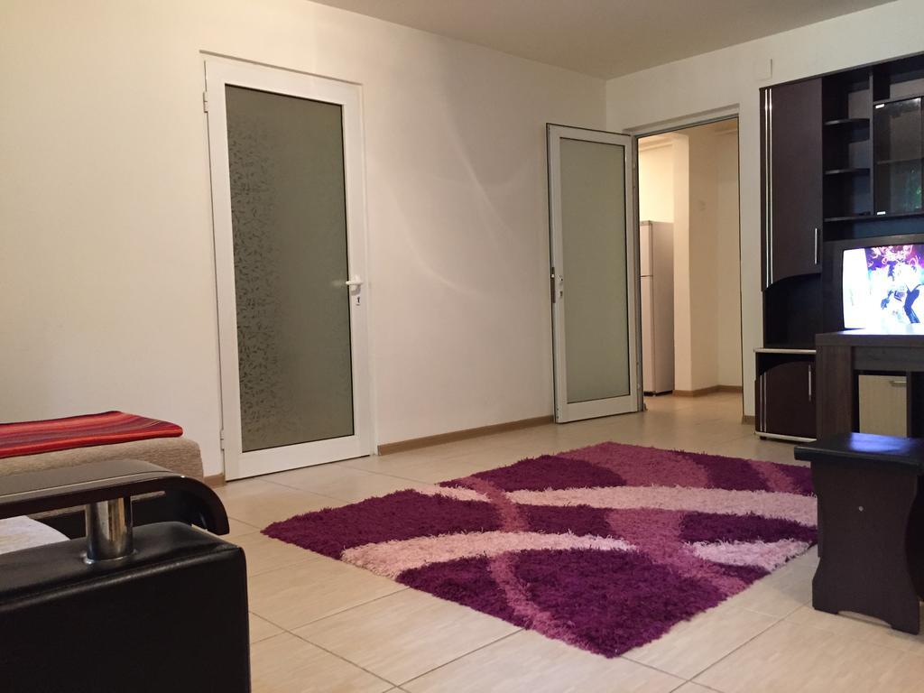 Eli Apartment Galaţi Екстериор снимка